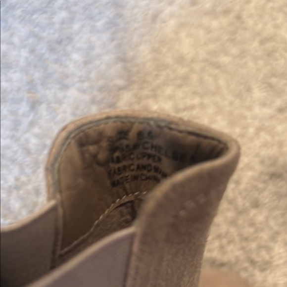 Maurice’s shoe bundle - Picture 15 of 17